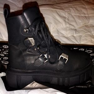 Killstar mens 13 new in box cyber, industrial / goth boots.
